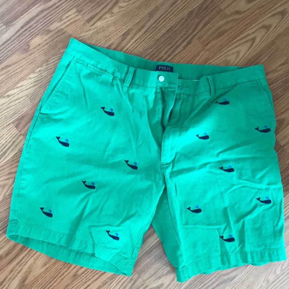 Men’s polo shorts
